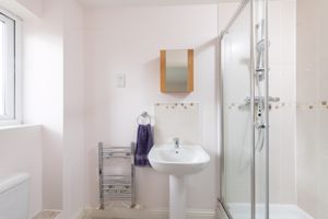 En-suite- click for photo gallery